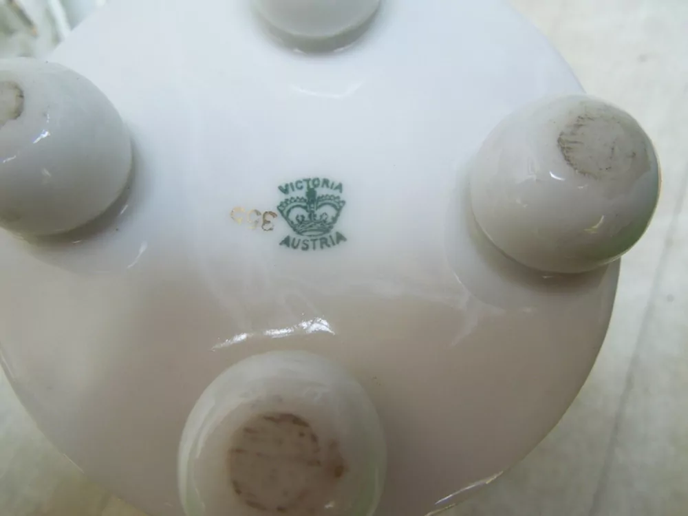 STARÁ PORCELÁNOVÁ SOUPRAVA