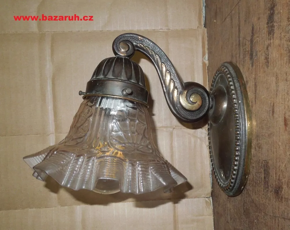 LAMPIČKA NA STĚNU 1 KS NÁSTĚNNÁ LAMPA