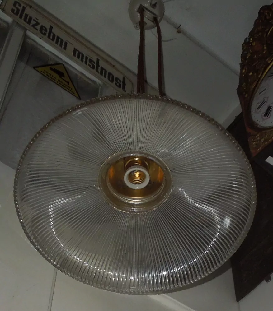 STAHOVACÍ LUSTR STÍNÍTKO STAHOVAČKA širm 33 cm