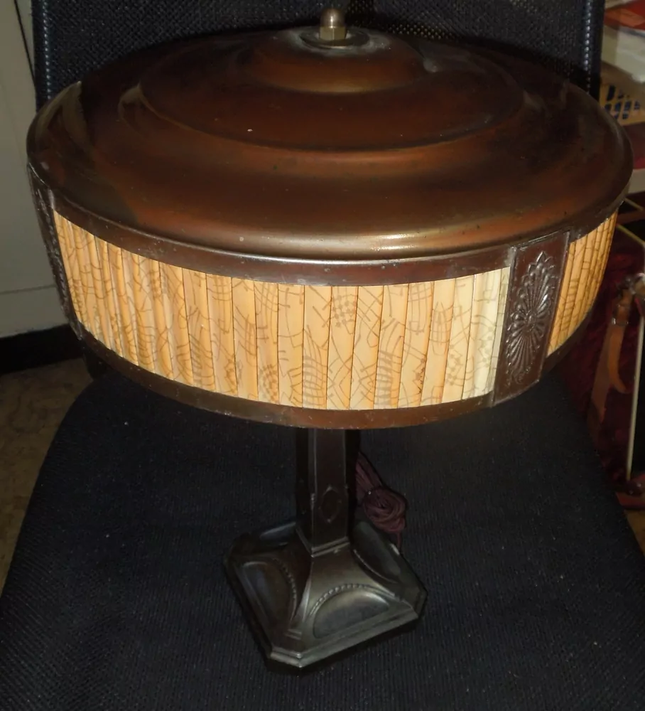 STAROŽITNÁ STOLNÍ LAMPA , LAMPIČKA NA PSACÍ STŮL secese