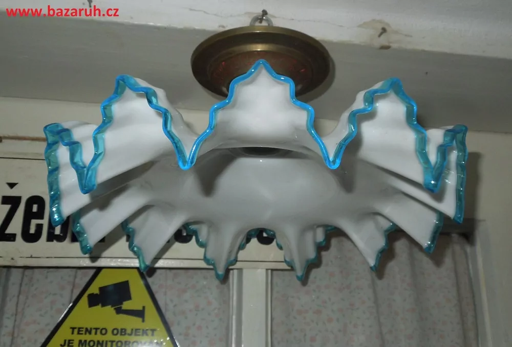 STAROŽITNOST STROPNICE 1 KS LUSTR STÍNÍTKO ŠIRM