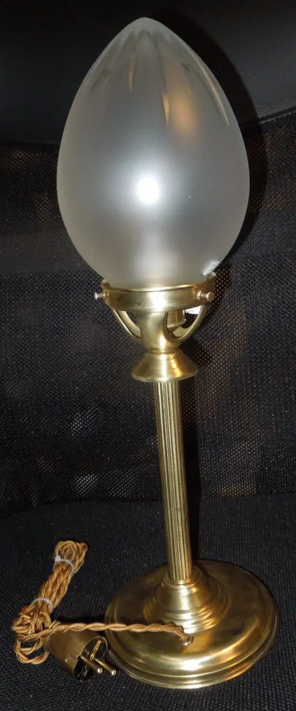 STAROŽITNÁ STOLNÍ LAMPA , LAMPIČKA