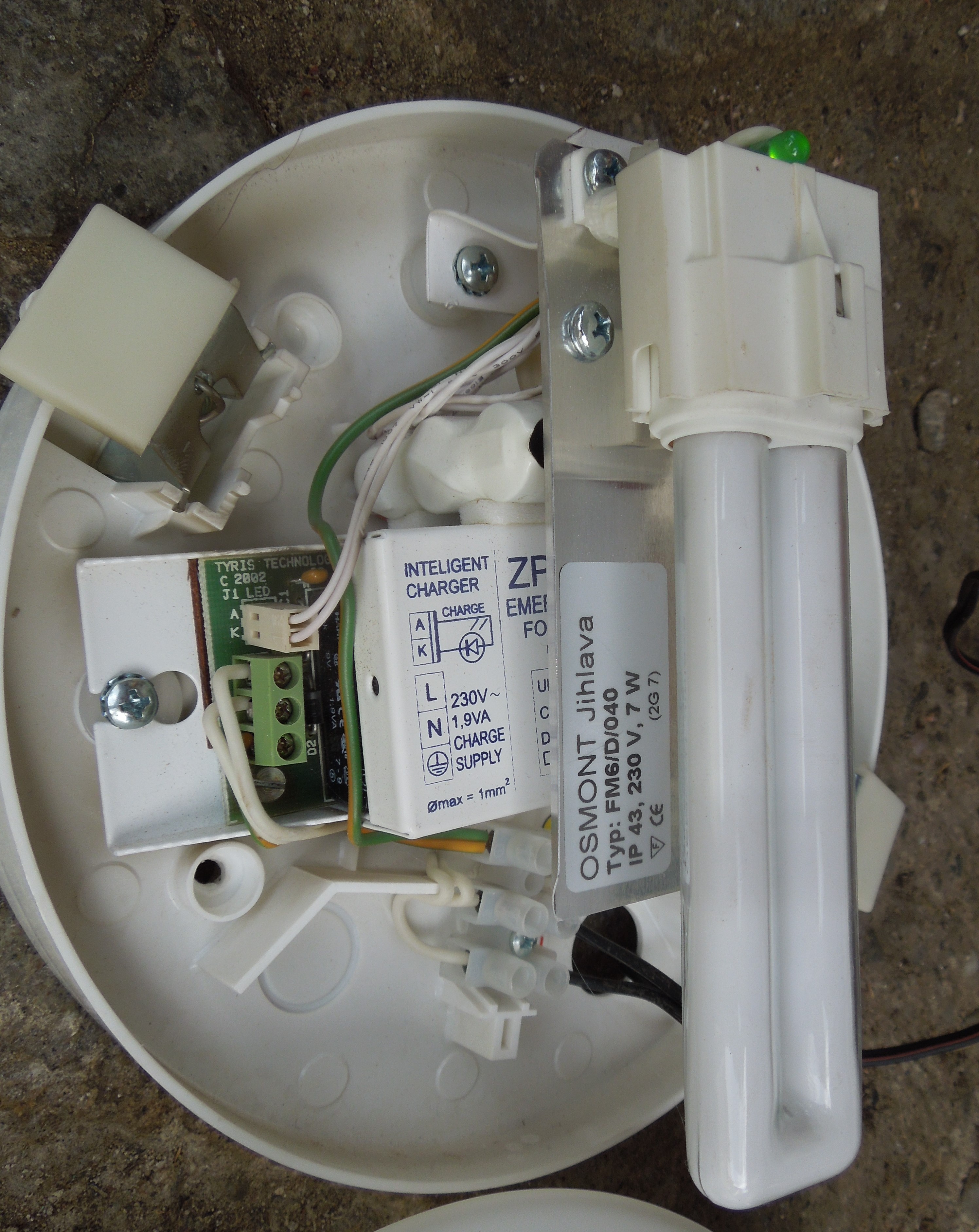 STROPNICE OSMONT TYP : FM6/D/040 IP43 230 V 7W