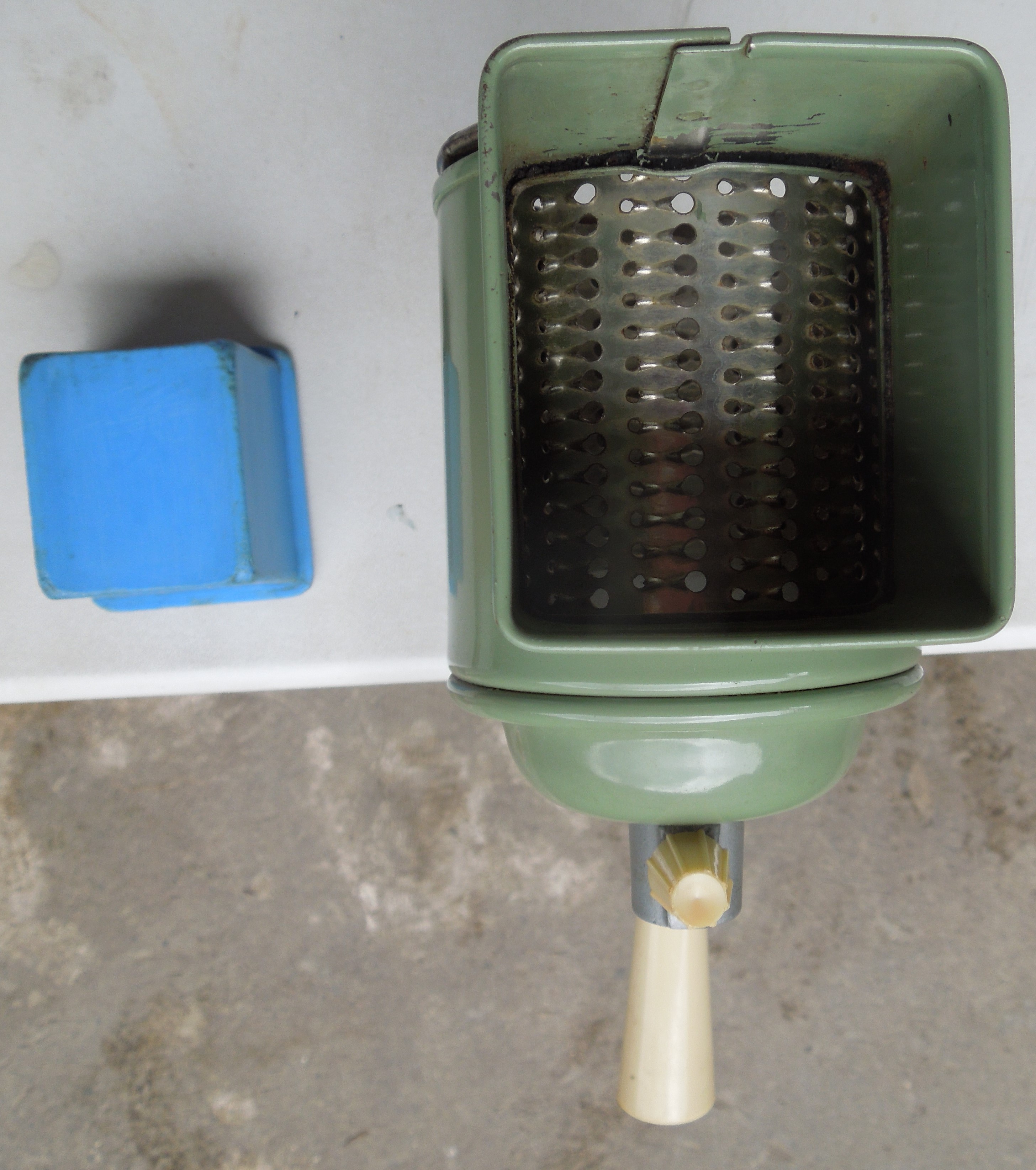 MLÝNEK NA STROUHANKU ZELENÝ