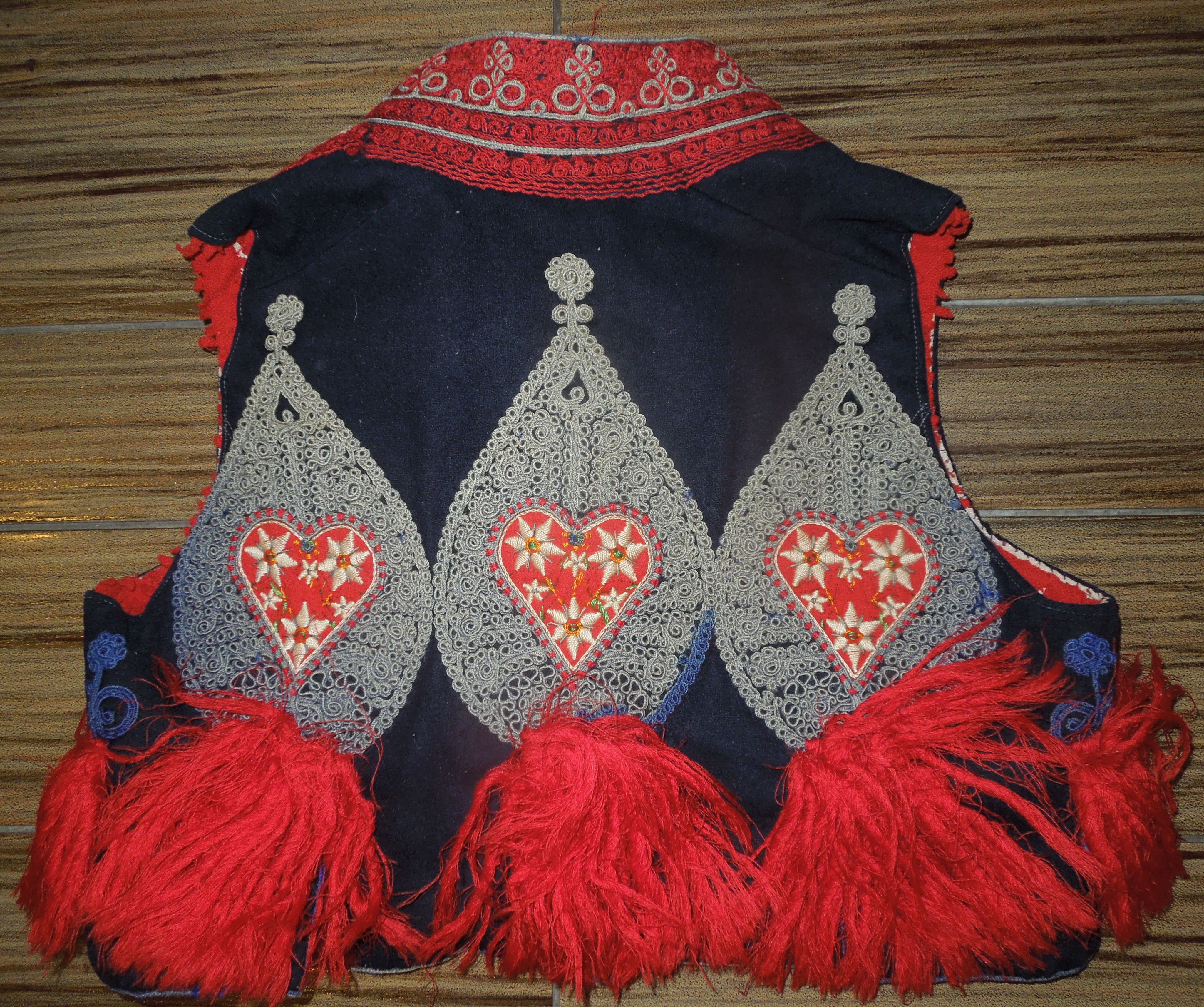 KROJ KORDULA VLČNOV