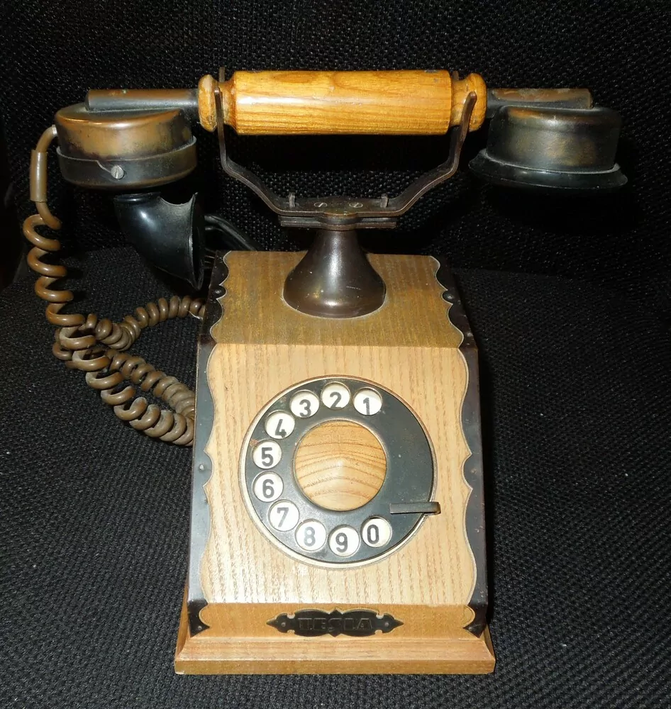 STAROŽITNÝ TELEFON TESLA PĚKNÁ DEKORACE
