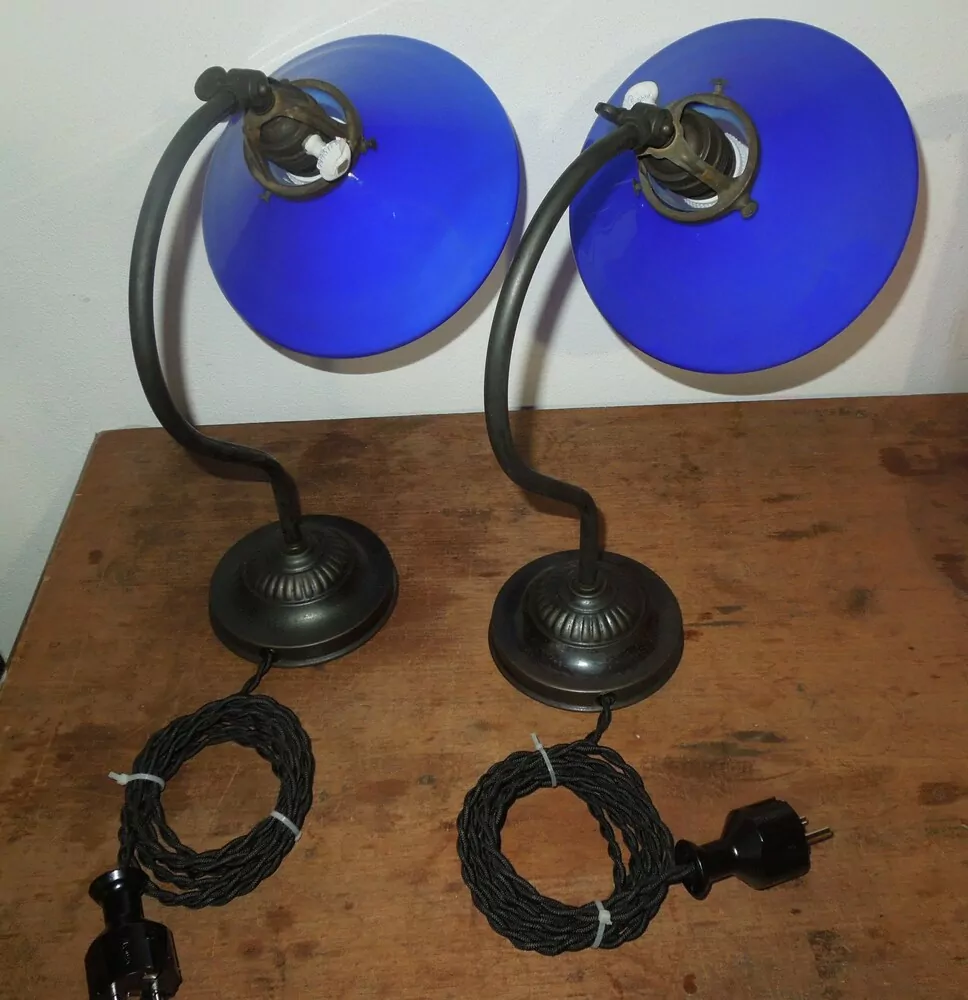 STAROŽITNÁ LAMPIČKA  2 KS  LAMPA STOLNÍ