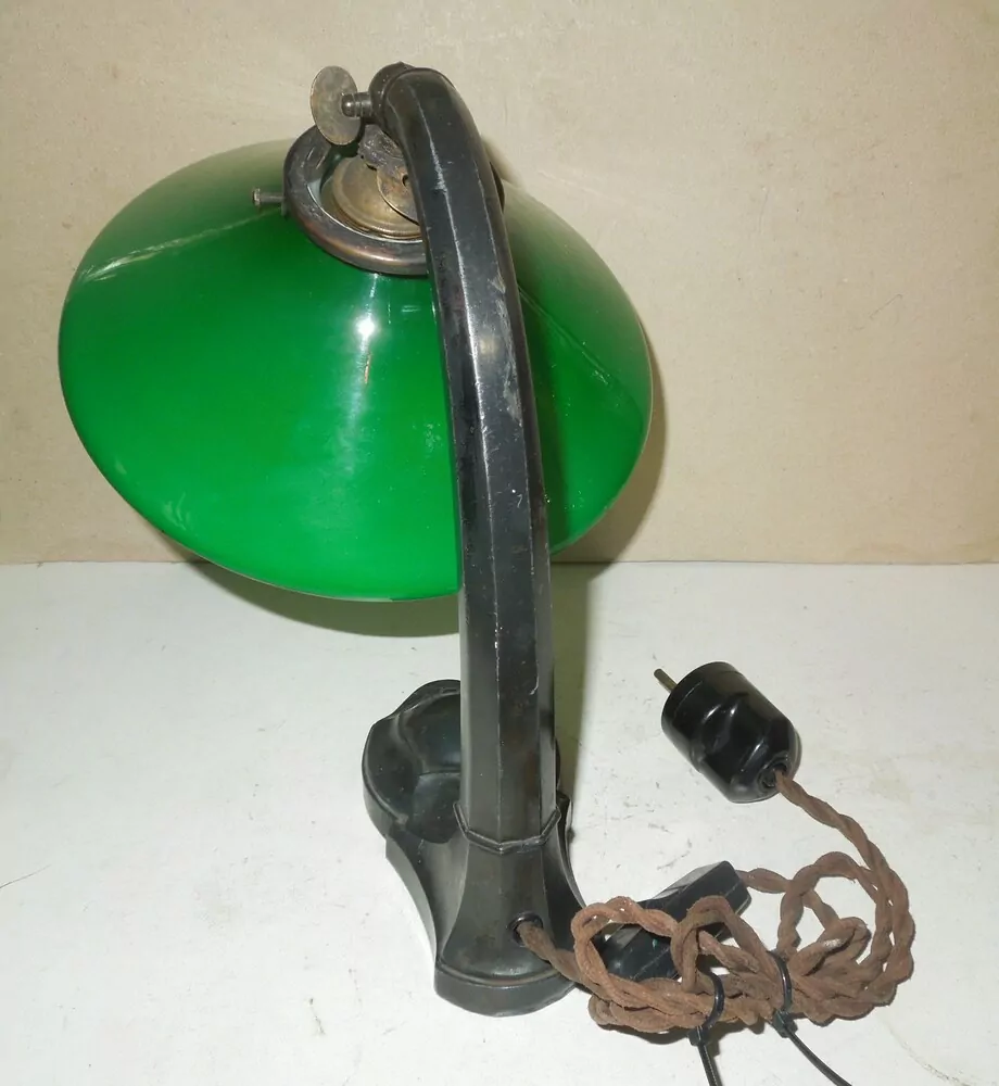 STAROŽITNÁ STOLNÍ LAMPA , LAMPIČKA