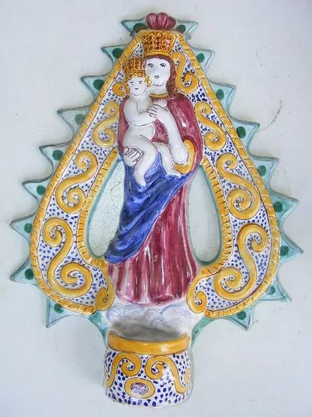 SOCHA SVATÁ 18 CM