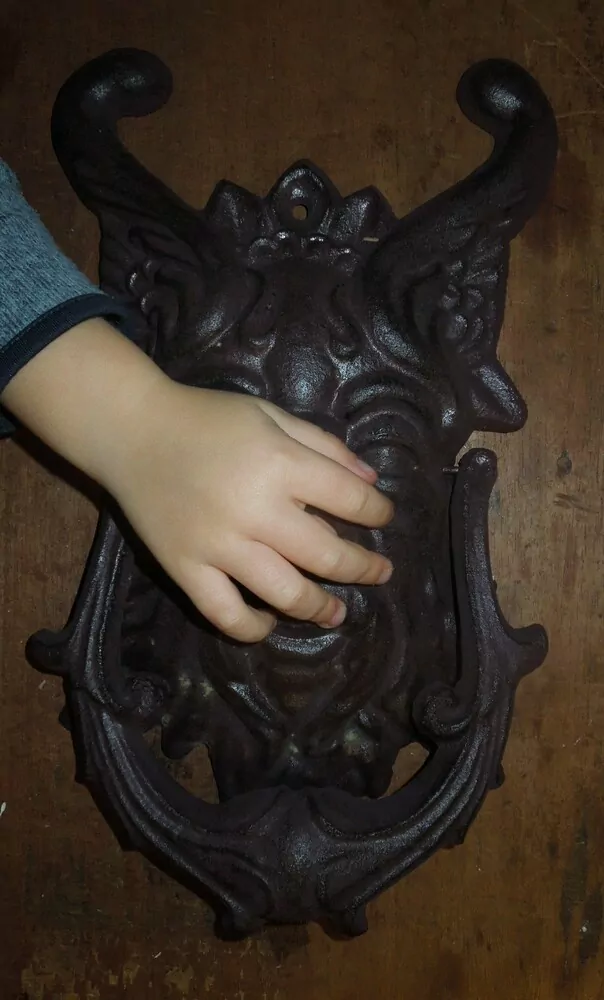KLEPADLO ĎÁBEL, NÁSTĚNNÁ DEKORACE