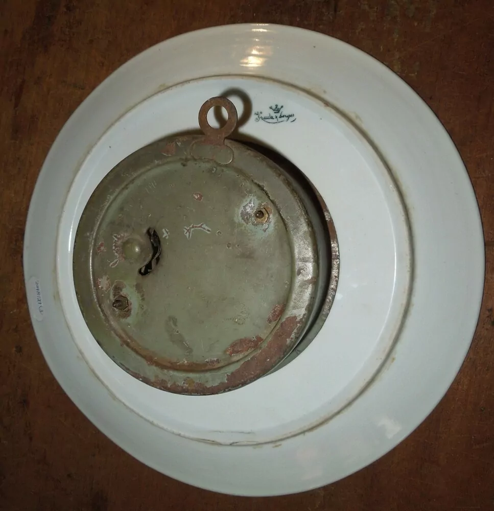 STAROŽITNOST HODINY KUCHYŇSKÉ PORCELÁNKY , PORCELÁNOVÉ NA ZEĎ MODRÉ JABLKA