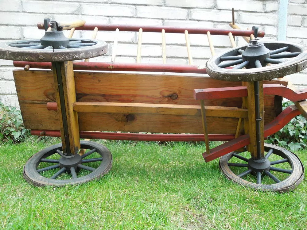 MALÝ ŽEBŘIŇÁK , VOZÍK , DEKORACE
