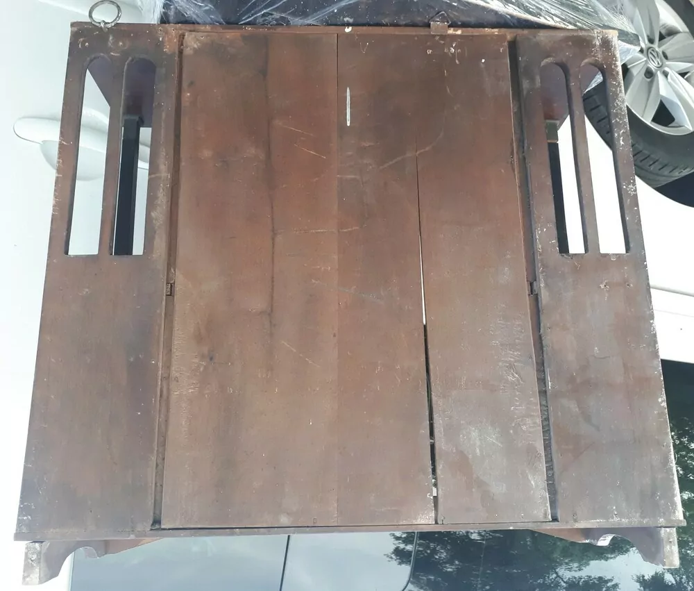 Starožitná polička na zeď Karlštejn