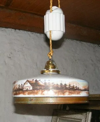 STAHOVACÍ LUSTR STÍNÍTKO STAHOVAČKA