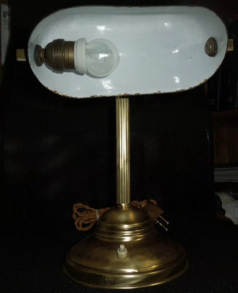STAROŽITNÁ STOLNÍ LAMPA ELEKTRICKÁ BANKÉŘKA