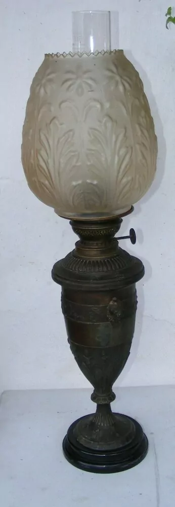 STAROŽITNÁ PETROLEJOVÁ LAMPA , PETROLEJKA