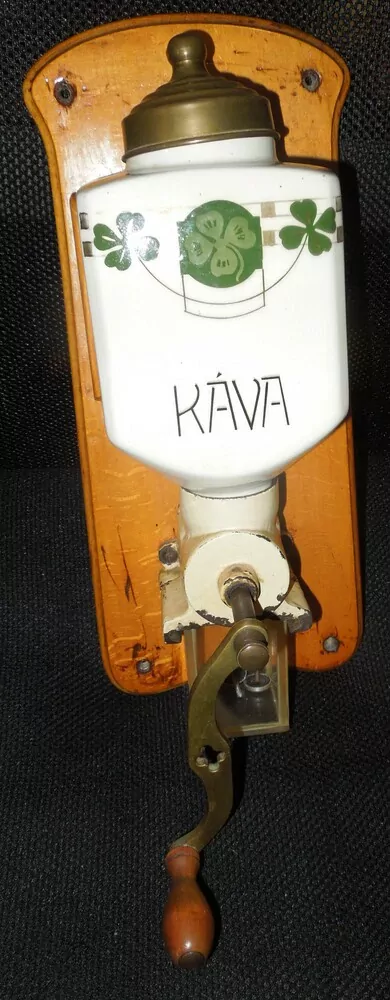 STAROŽITNÝ MLÝNEK KAFEMLÝNEK KÁVOMLÝNEK JETEL, ČTYŘLÍSTEK