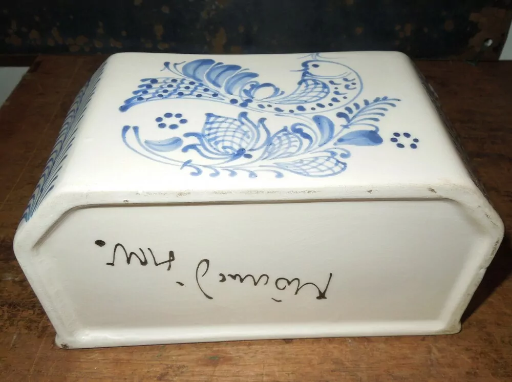 PORCELÁNOVÝ KOŘENKA DOZA NA ZEĎ