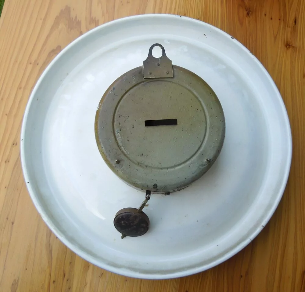 STAROŽITNÉ HODINY PORCELÁNOVÉ KUCHYŇSKÉ KVĚTINY