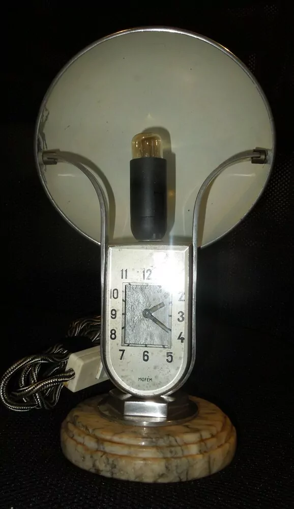 HODINY STOLNÍ KRBOVÉ V LAMPIČCE S BUDÍKEM ART DECO