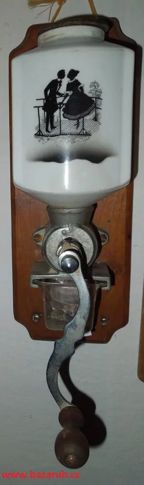 Porcelánový mlýnek na kávu, kafemlýnek, kávomlýnek rokoko