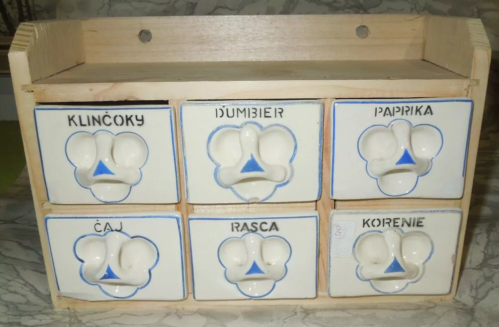 STAROŽITNOST KOŘENKY DOZY ŠUPLÍKOVÉ