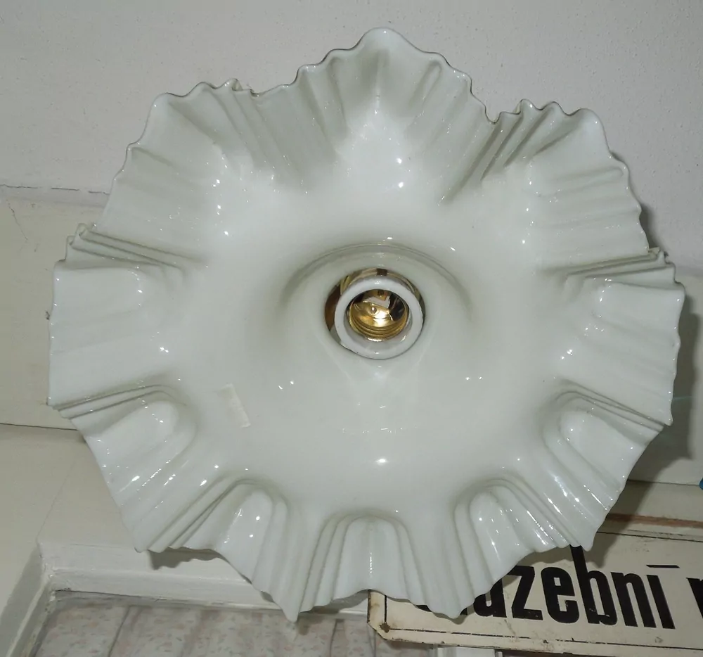 STAROŽITNOST STROPNICE 1 KS LUSTR STÍNÍTKO ŠIRM