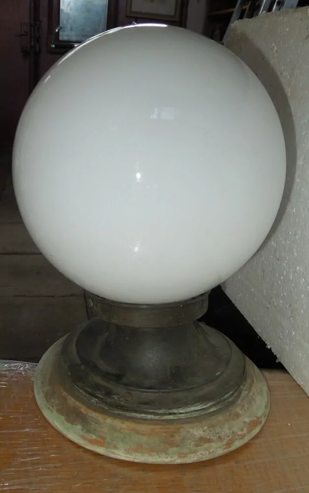 SVĚTLO NÁSTĚNNÉ, LAMPA NA ZEĎ ELEKTRICKÁ