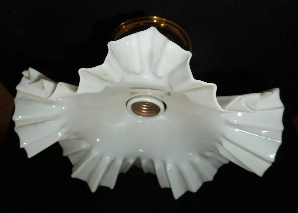 STAROŽITNOST STROPNICE 1 KS LUSTR STÍNÍTKO ŠIRM