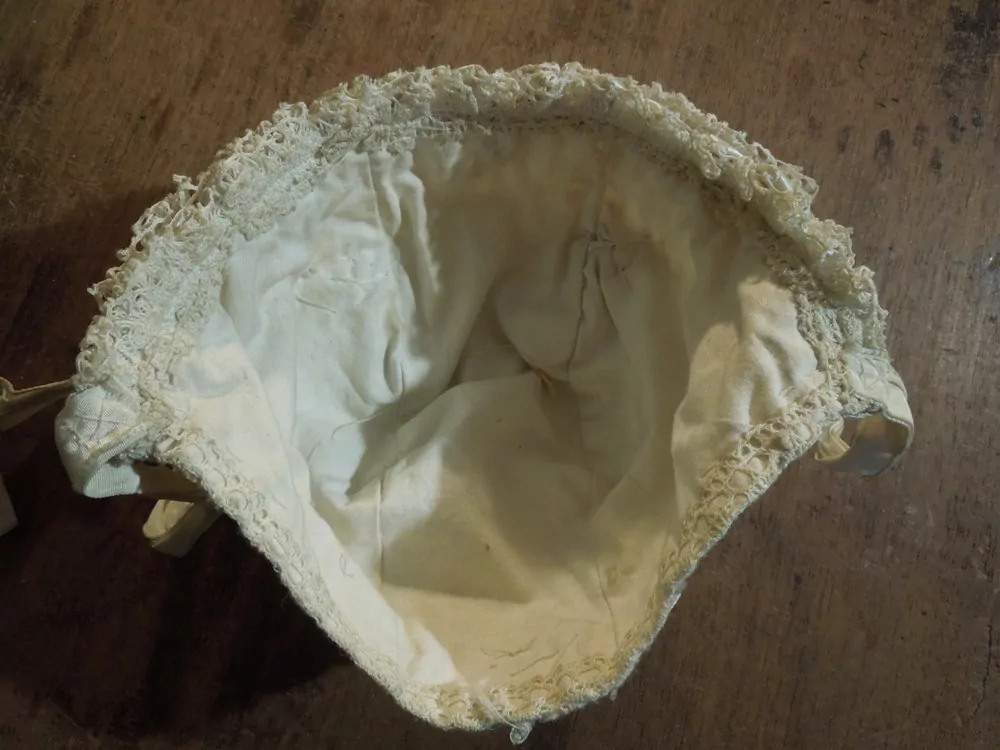 KROJ ČEPEČEK KE KROJI DÍTĚ