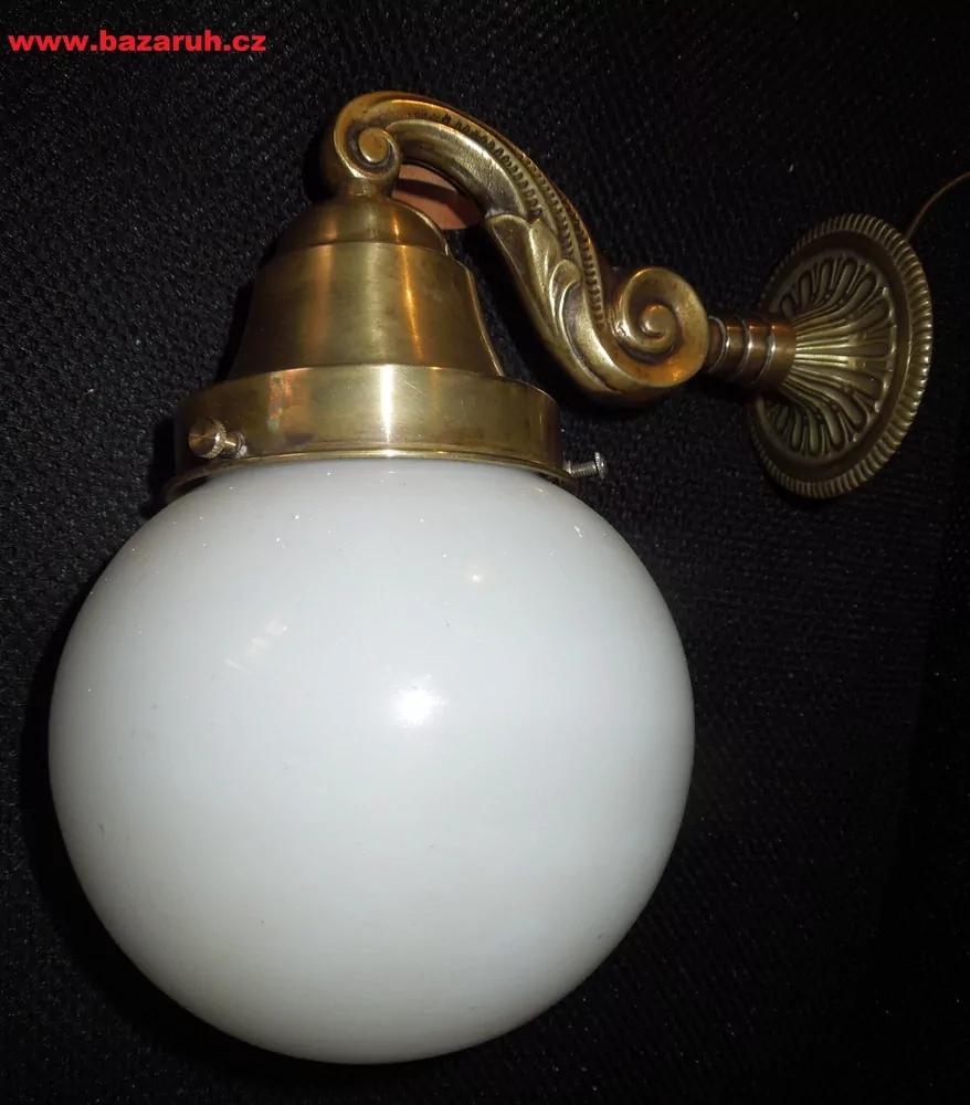 LAMPIČKA NA STĚNU 1 KS NÁSTĚNNÁ LAMPA ELEKTRICKÁ