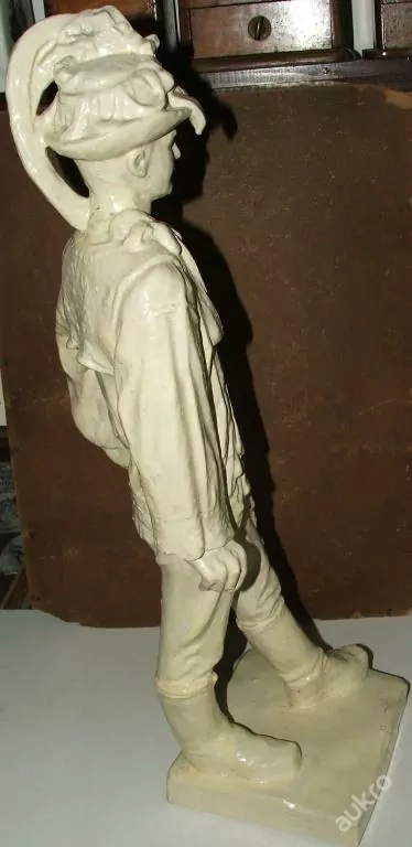 SOCHA CHLAPEC V KROJI SLOVÁCKO KROJ