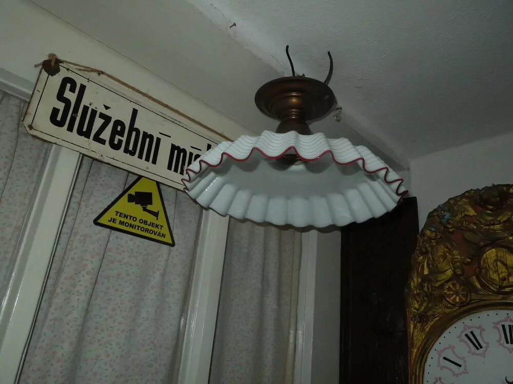 STROPNICE STARÝ LUSTR 1 KS STÍNÍTKO