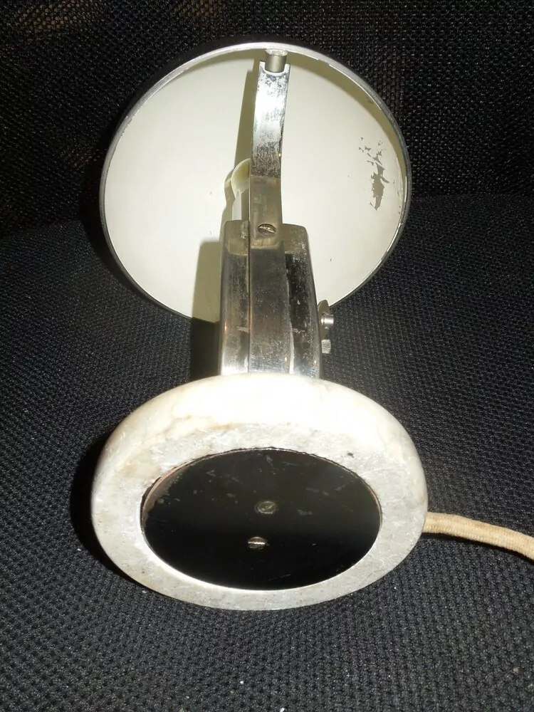 HODINY STOLNÍ KRBOVÉ V LAMPIČCE S BUDÍKEM ART DECO