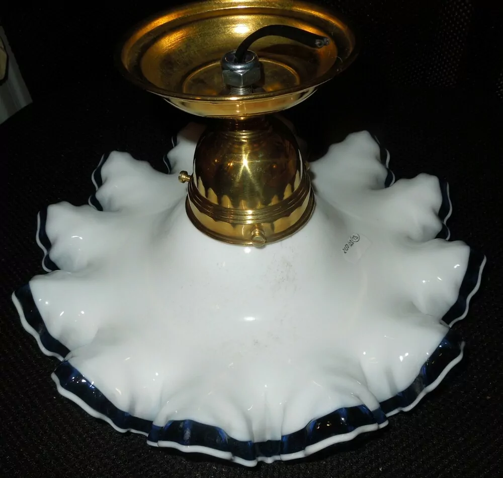 STAROŽITNOST STROPNICE 1 KS LUSTR STÍNÍTKO ŠIRM