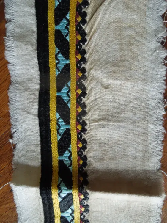 KROJ VYŠÍVÁNÍ KE KROJI DÁMSKÉ NIVNICKO