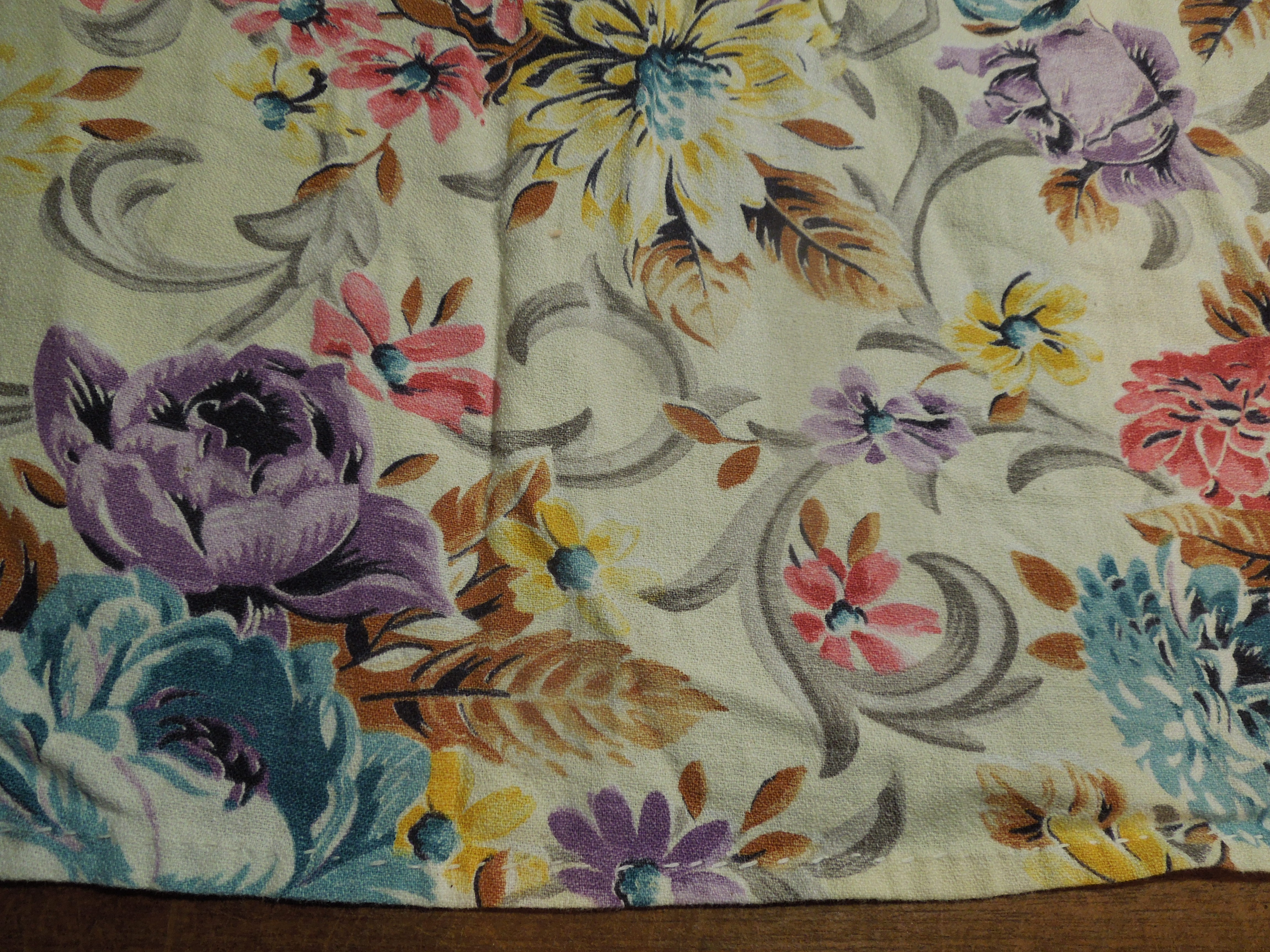 KROJ FĚRTŮŠEK KVĚTOVANÝ