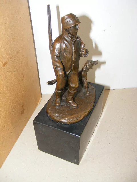 SOCHA BRONZ STRÁŽNÝ SE PSEM