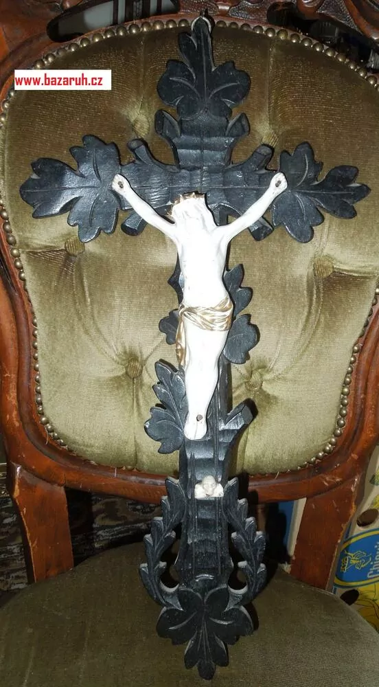 JEŽÍŠ KŘÍŽ DŘEVOŘEZBA KRISTUS