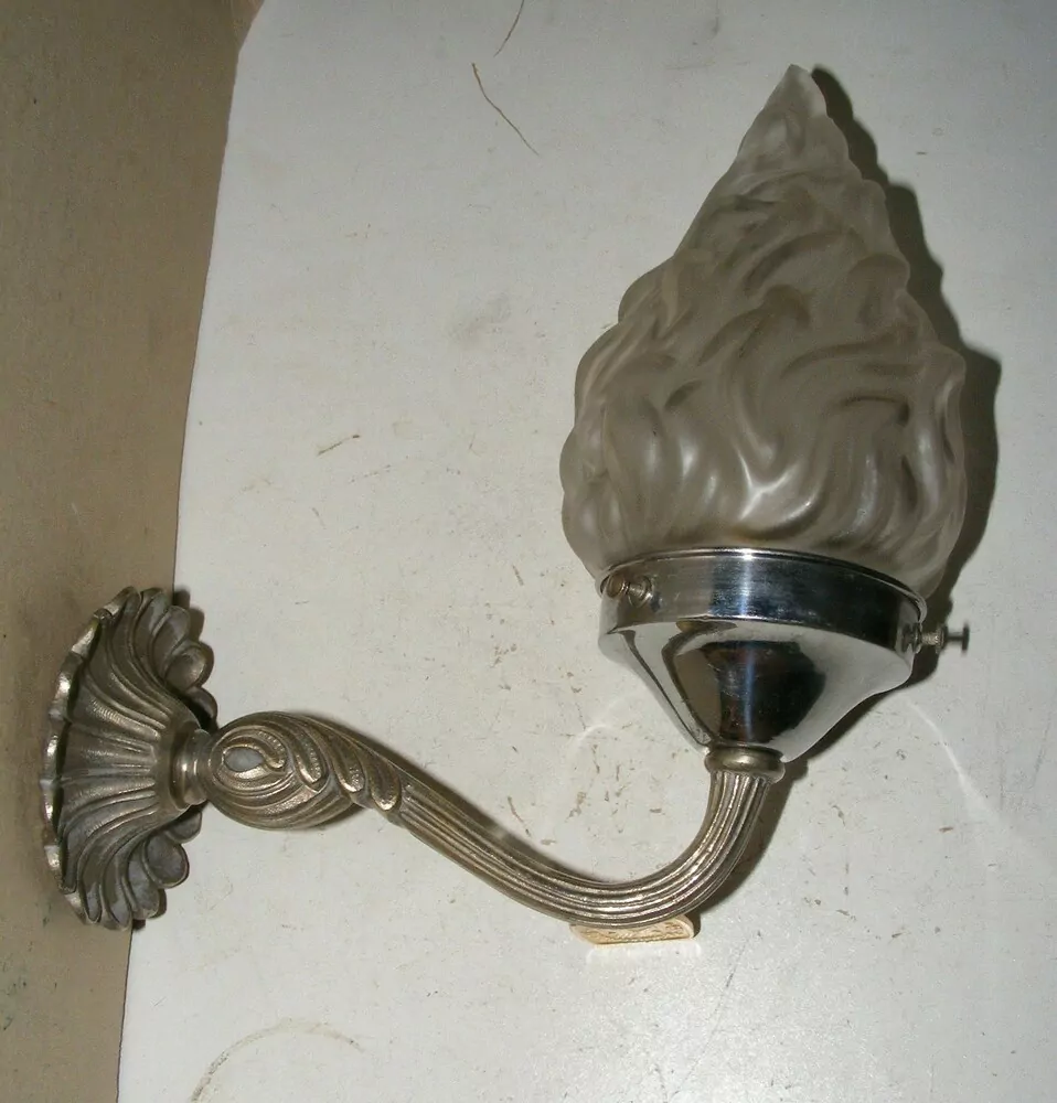 LAMPIČKA NA STĚNU 1 KS NÁSTĚNNÁ LAMPA ELEKTRICKÁ