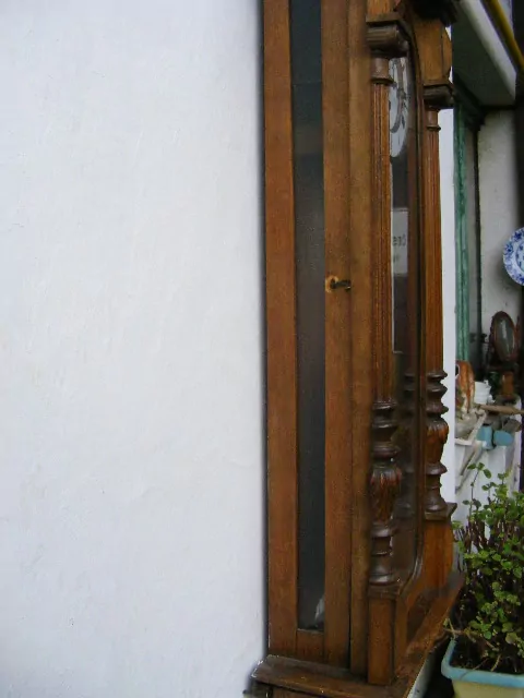 HODINY TŘÍZÁVAŽOVÉ NÁSTĚNNÉ ČTVRTKY