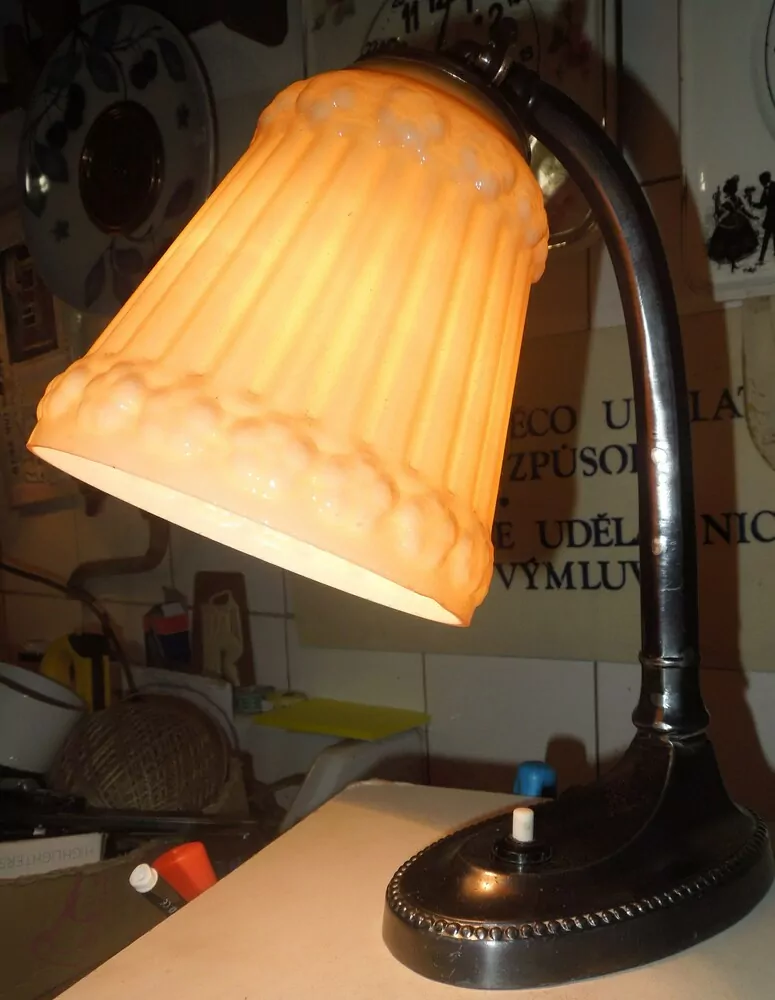 STAROŽITNÁ STOLNÍ LAMPA ELEKTRICKÁ, LAMPIČKA