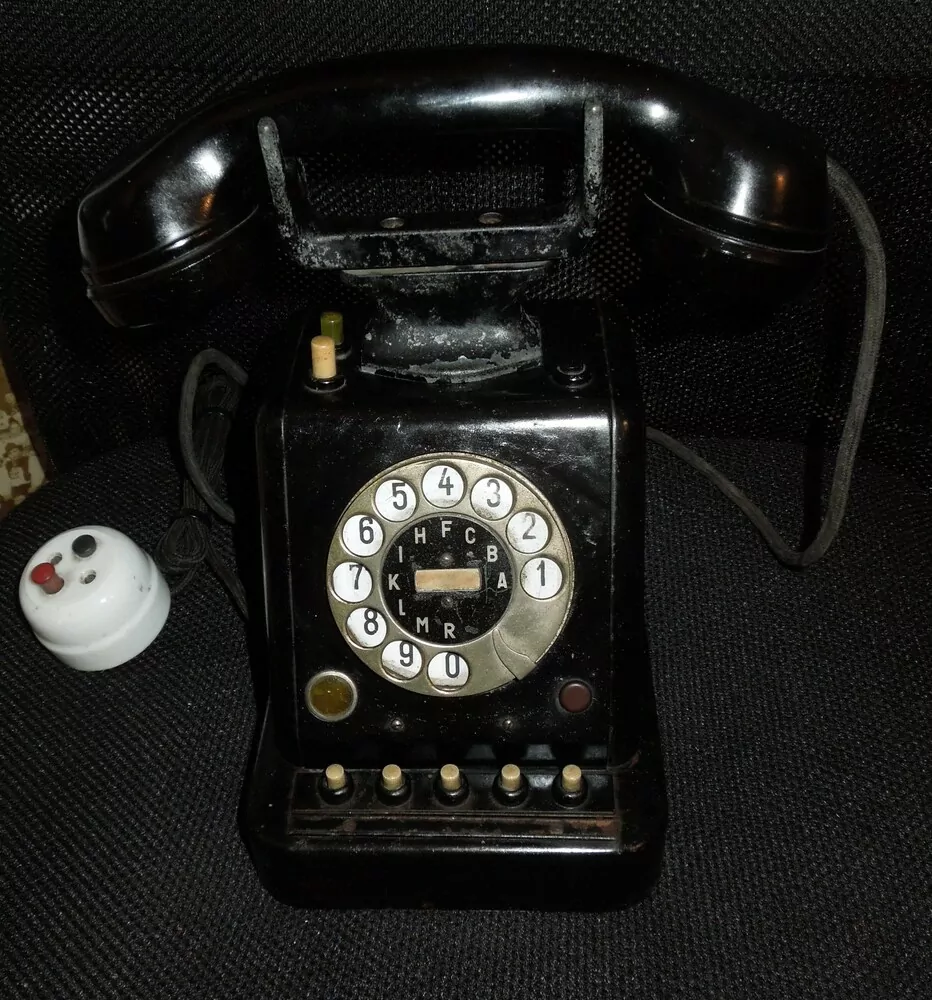 STAROŽITNÝ TELEFON 