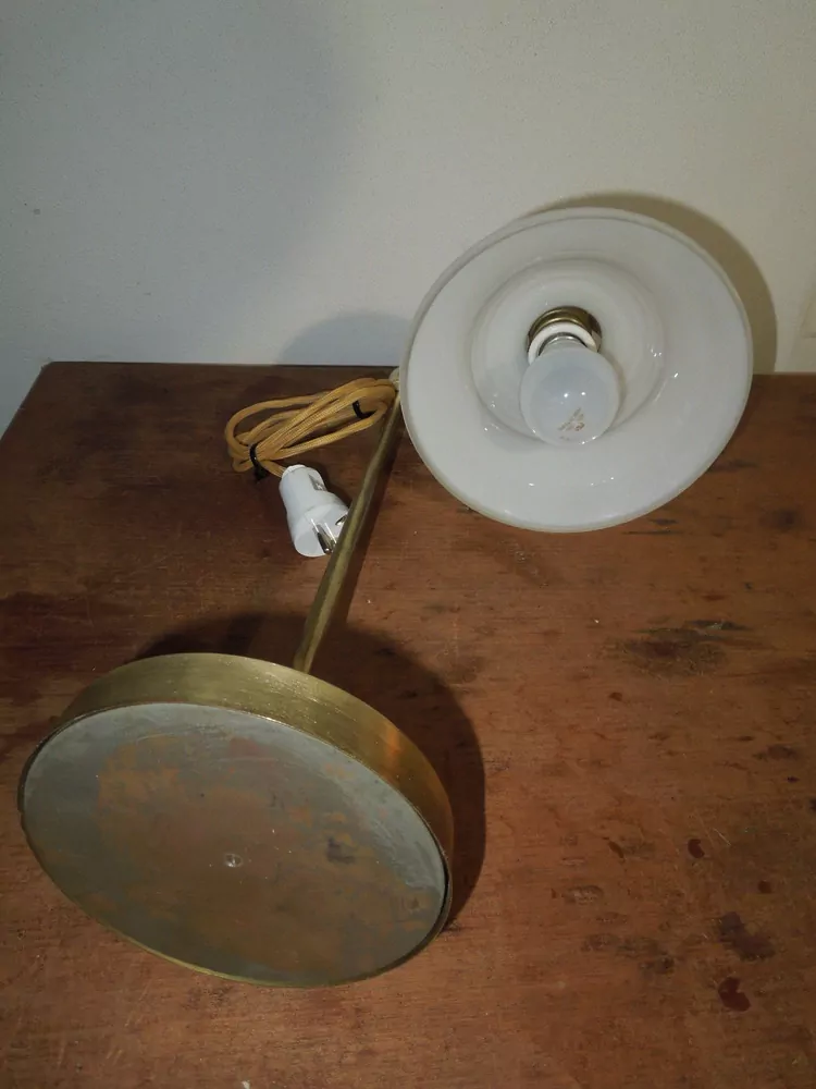 STAROŽITNÁ STOLNÍ LAMPA , LAMPIČKA