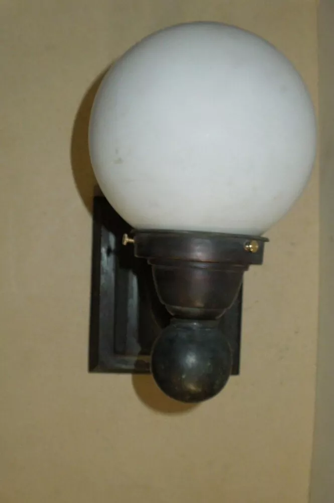STAROŽITNÁ MASIVNÍ LAMPIČKA NA STĚNU 1 KS NÁSTĚNNÁ LAMPA