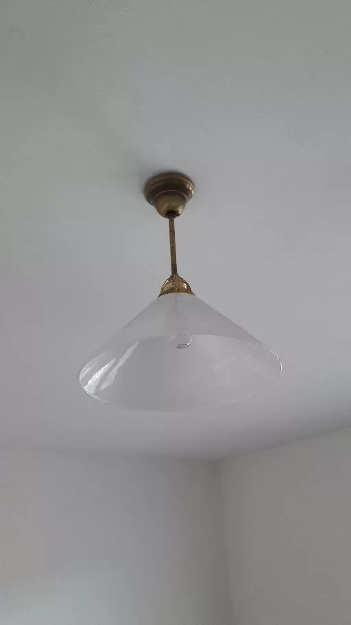 Montáž stahovacích lustrů a stropnic příklad