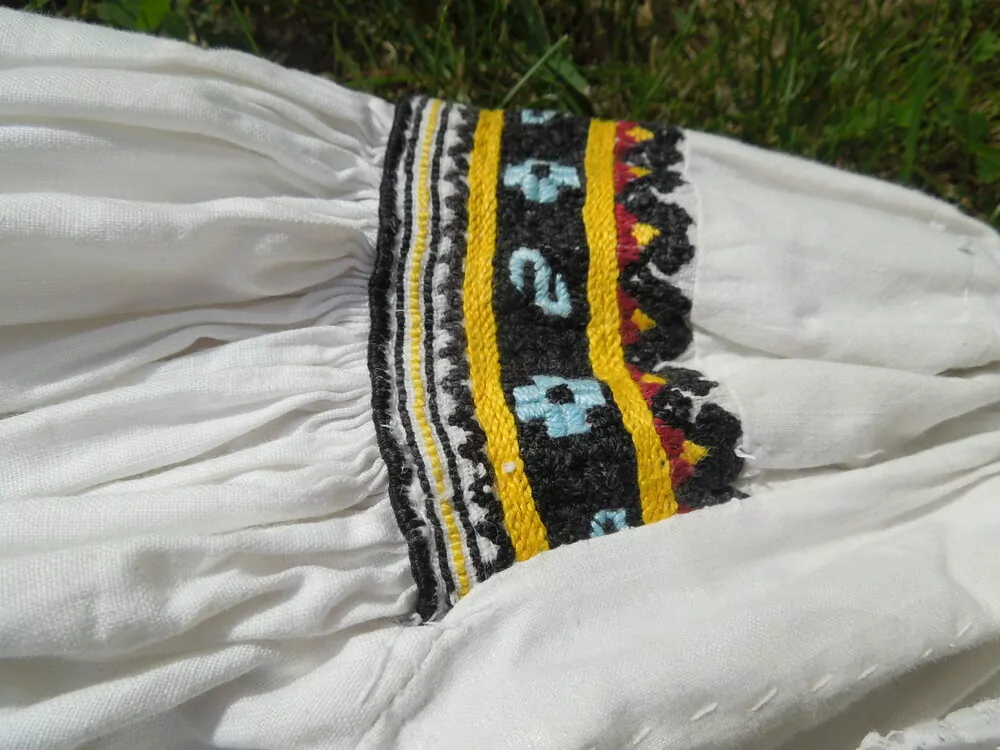 KROJ RUKÁVCE DÍVČÍ KE KROJI ,,KORYTNÁ"