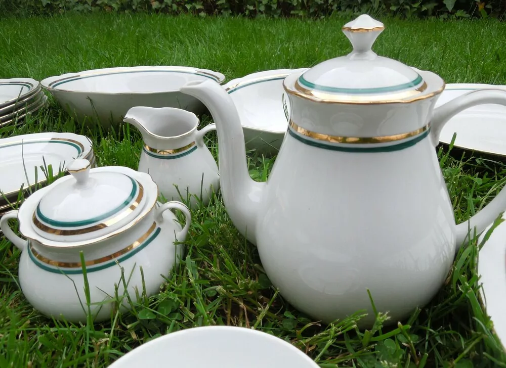 JÍDELNÍ PORCELÁNOVÁ SOUPRAVA