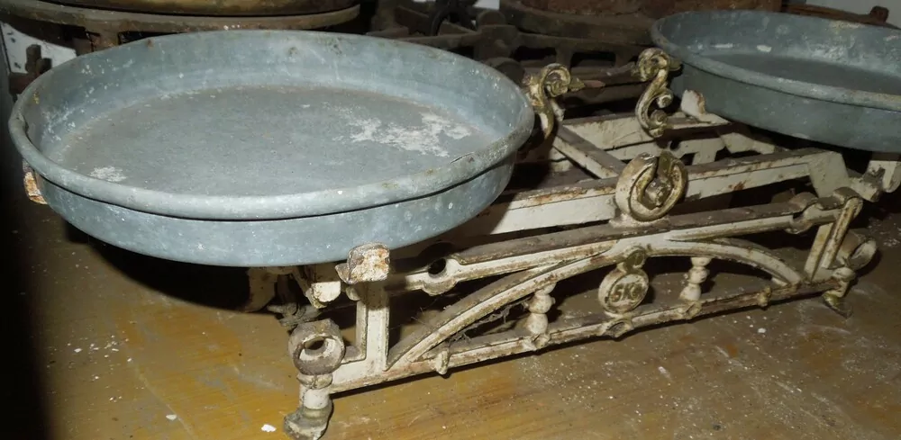 VÁHA VÁHY STAROŽITNÉ