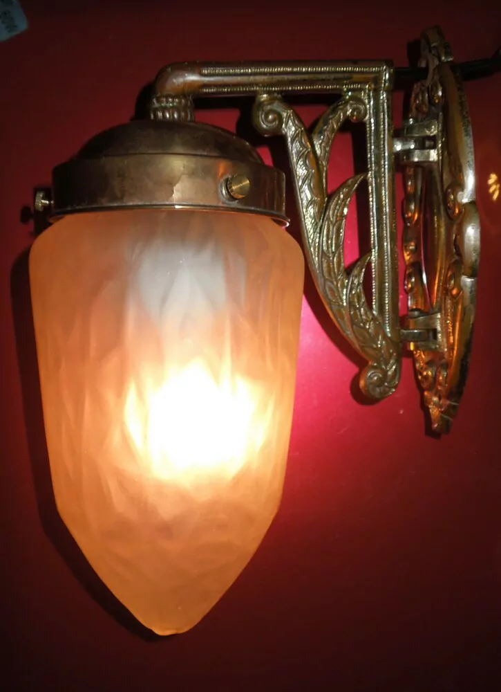 LAMPIČKA NA STĚNU 1KS NÁSTĚNNÁ LAMPA